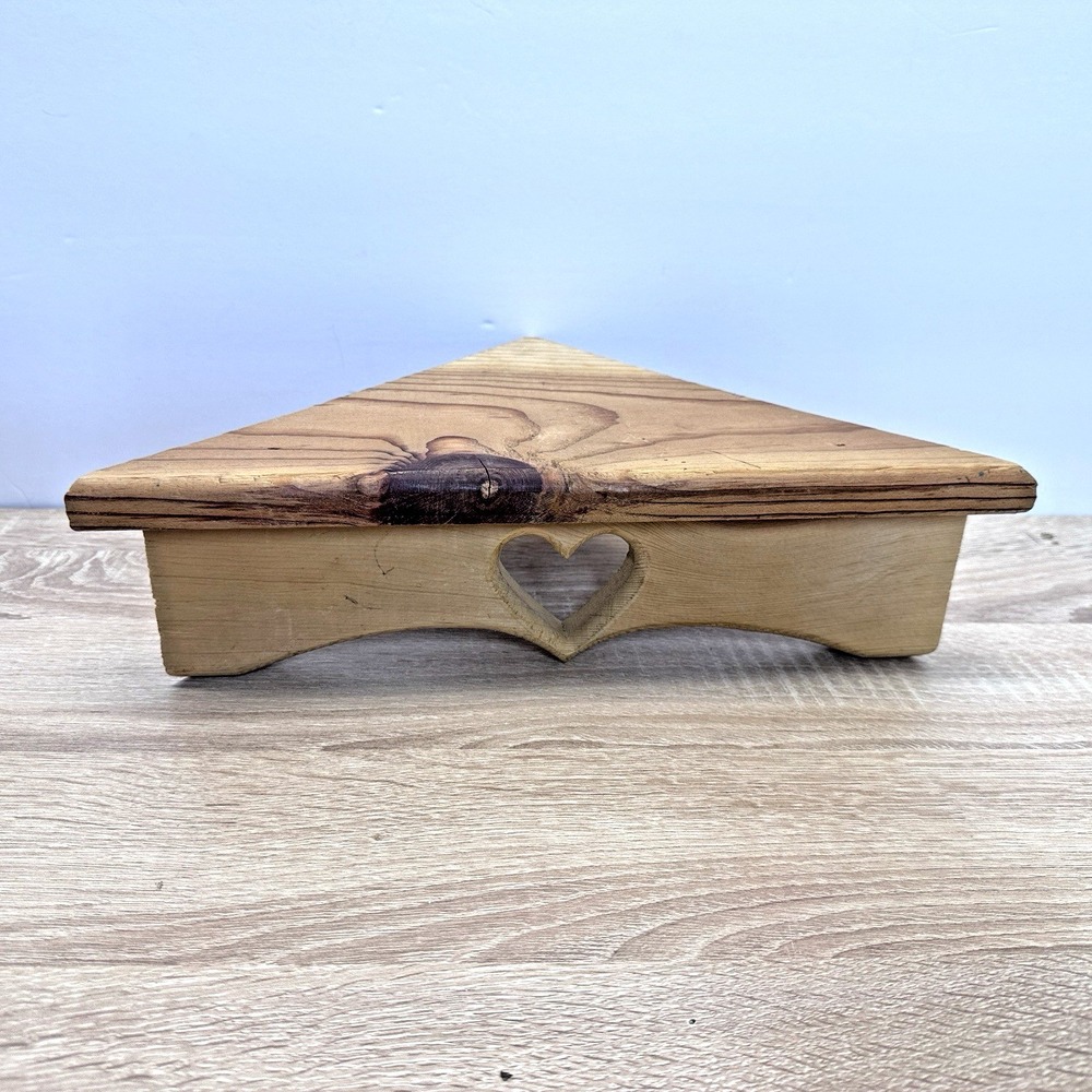 Vintage Wood Heart Cutout Corner Wall‎ Shelf Country Cottagecore 14"